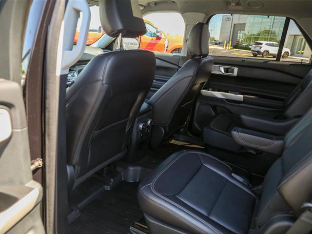 Certified 2021 Ford Explorer Limited w/ Hybrid Equipment Group 310A AWD/4WD image 30