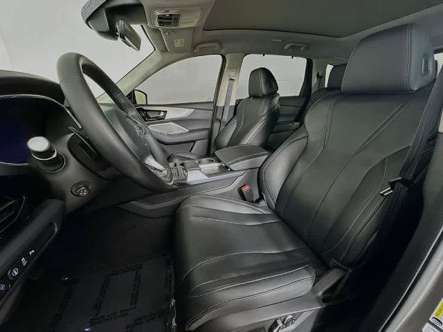 Used 2023 Acura MDX w/ Technology Package FWD image 9