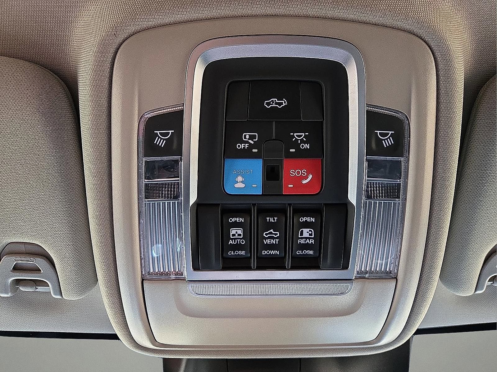 Used 2025 RAM 2500 Limited image 21