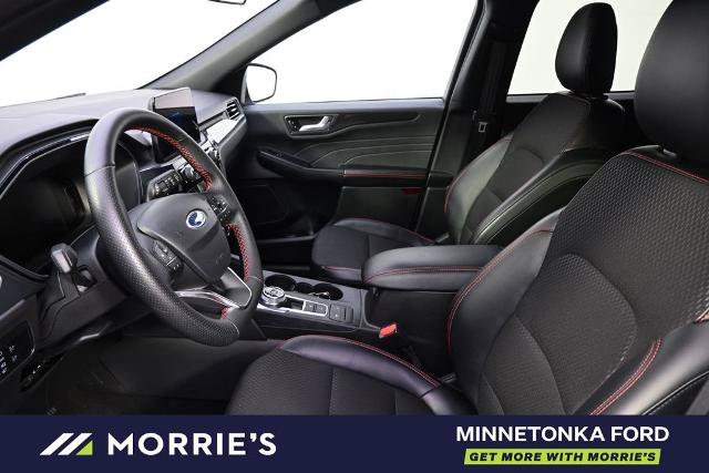 Certified 2025 Ford Escape ST-Line AWD/4WD image 13