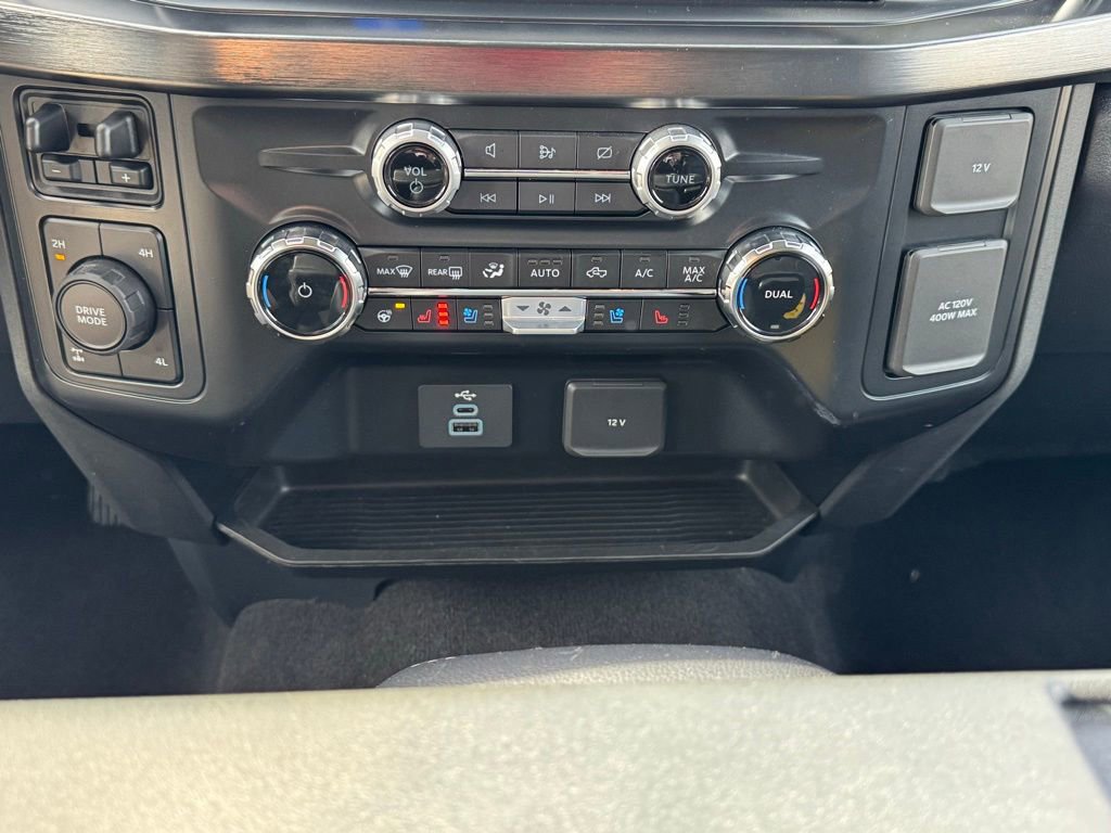 Certified 2024 Ford F250 Lariat w/ Black Appearance Package image 19