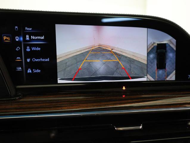 Used 2023 Cadillac Escalade Premium Luxury image 35