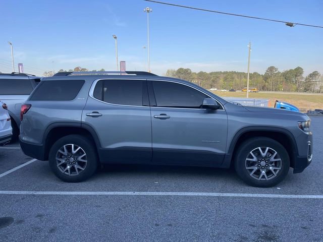 Used 2023 GMC Acadia SLE w/ Driver Convenience Package image 2
