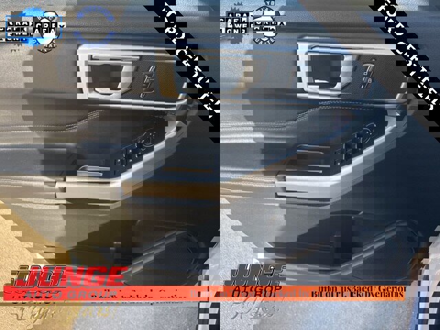 Certified 2022 Ford Explorer XLT w/ Equipment Group 202A image 25