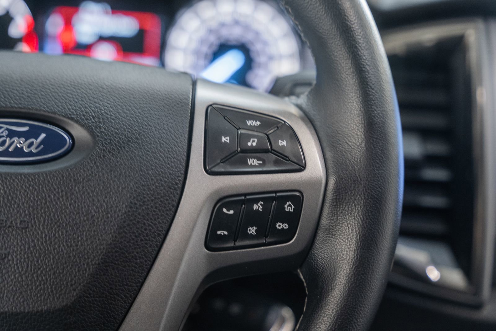 Certified 2020 Ford Ranger XLT w/ Equipment Group 301A Mid image 26