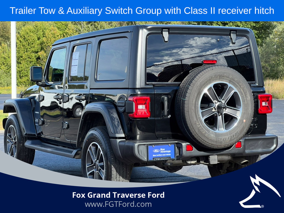Used 2023 Jeep Wrangler Unlimited Sahara w/ LED Lighting Group AWD/4WD image 43