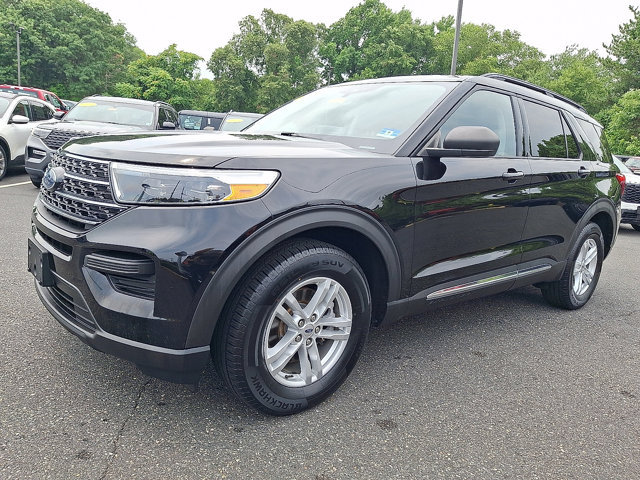 Certified 2020 Ford Explorer XLT w/ Comfort Package AWD/4WD image 5