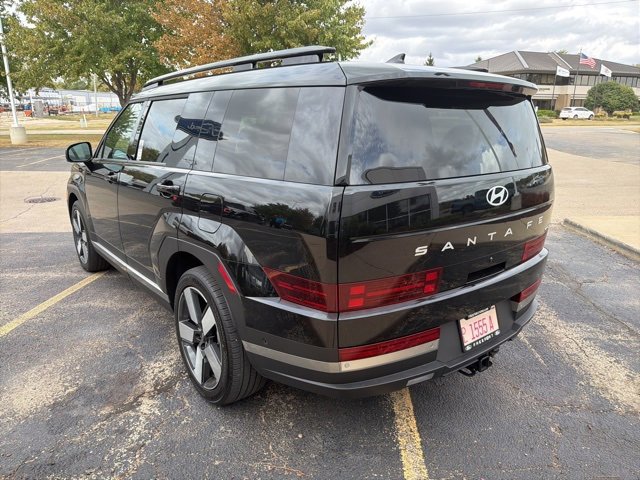 Used 2025 Hyundai Santa Fe Limited image 3