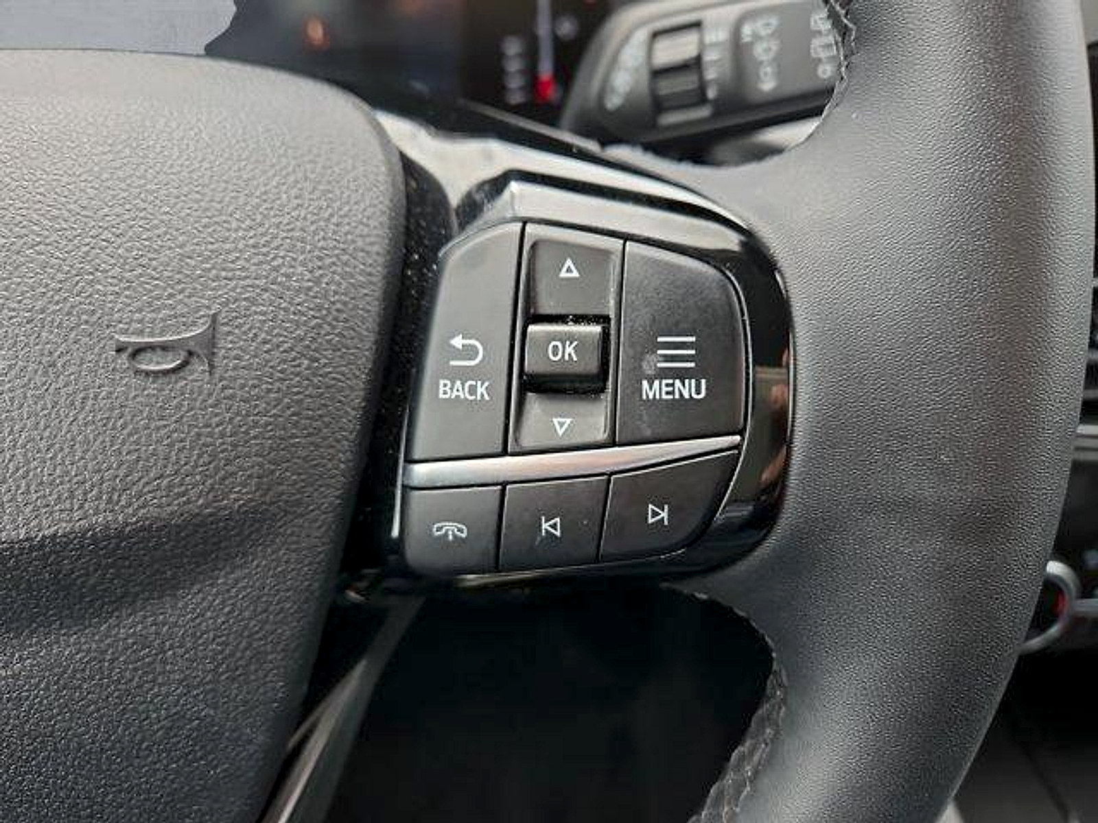 Certified 2023 Ford Escape Active AWD/4WD image 15