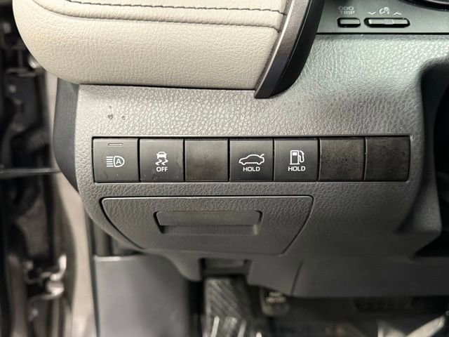 Used 2023 Toyota Camry SE image 15