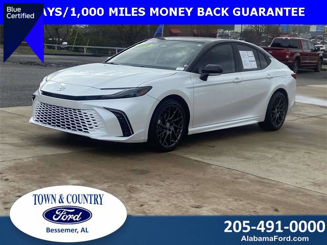 Used 2025 Toyota Camry XSE image 1