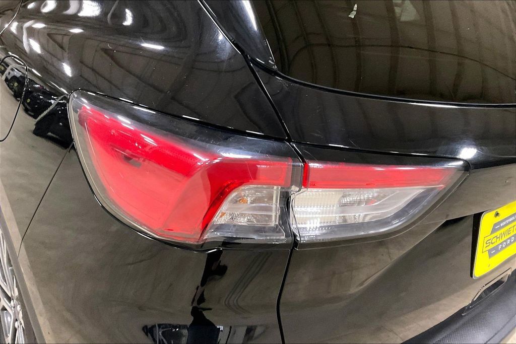 Certified 2020 Ford Escape SEL AWD/4WD image 27