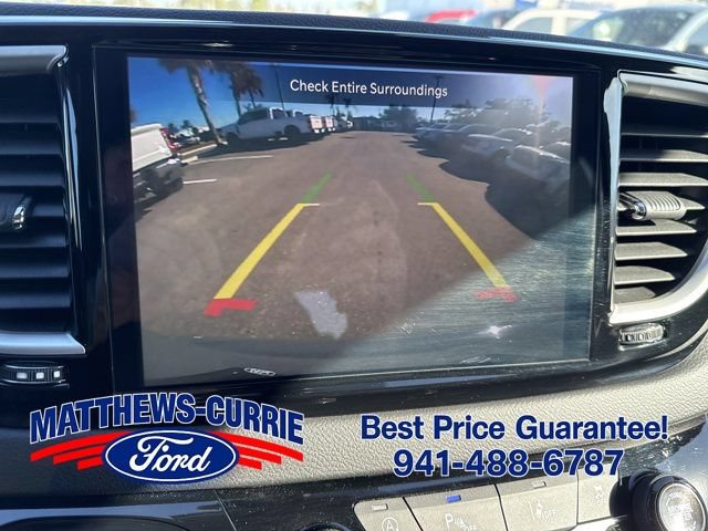 Used 2025 Chrysler Pacifica Select FWD image 18