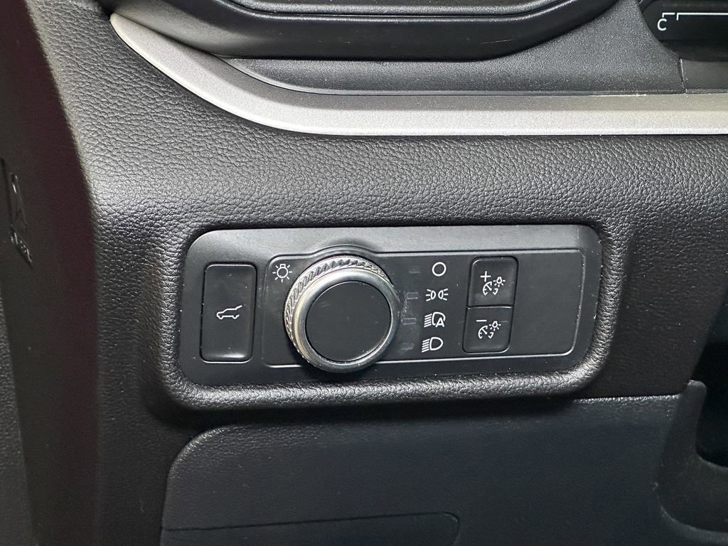 Certified 2022 Ford Explorer XLT image 26