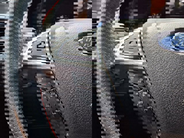 Certified 2024 Ford Edge ST-Line image 17