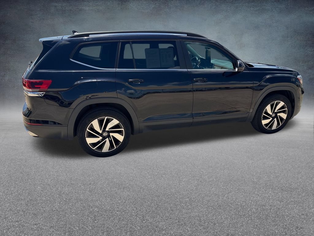 Used 2024 Volkswagen Atlas SE AWD/4WD image 5