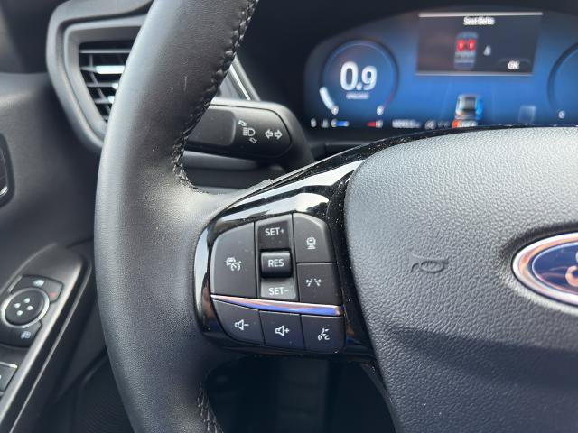 Certified 2025 Ford Escape Platinum AWD/4WD image 27