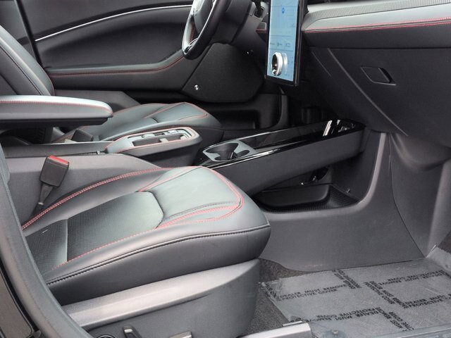 Certified 2025 Ford Mustang Mach-E Premium w/ Sport Appearance Package AWD/4WD image 28