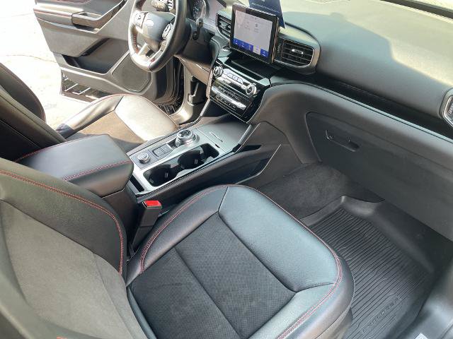 Certified 2023 Ford Explorer ST-Line AWD/4WD image 11