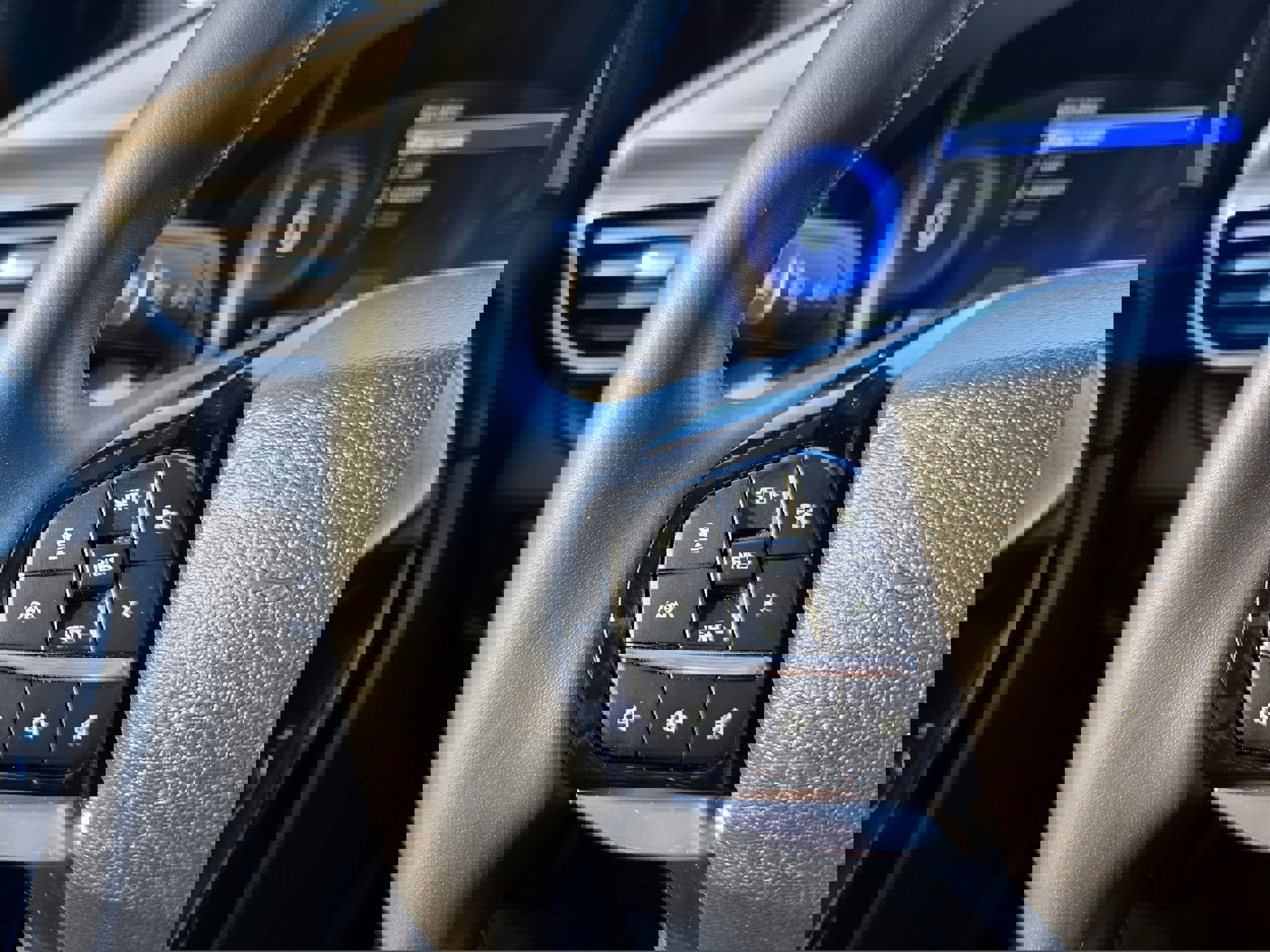 Certified 2023 Ford Explorer Platinum w/ Technology Package image 12