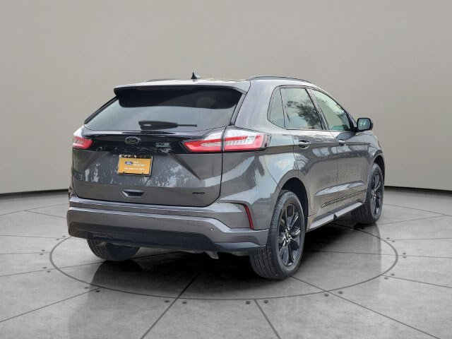 Certified 2024 Ford Edge SE w/ Black Appearance Package AWD/4WD image 12