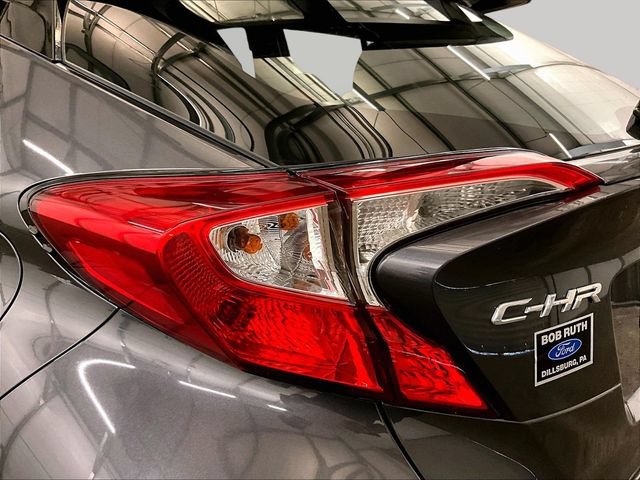 Used 2019 Toyota C-HR XLE FWD image 28