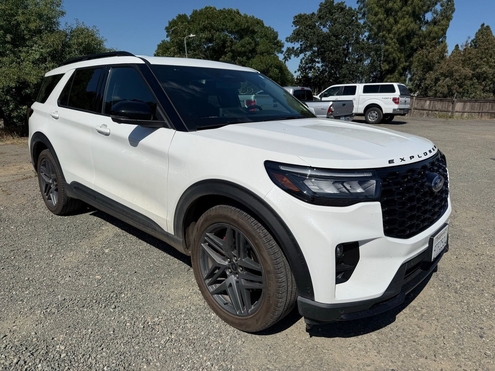 Certified 2025 Ford Explorer ST w/ Sun And Sound Package AWD/4WD image 8