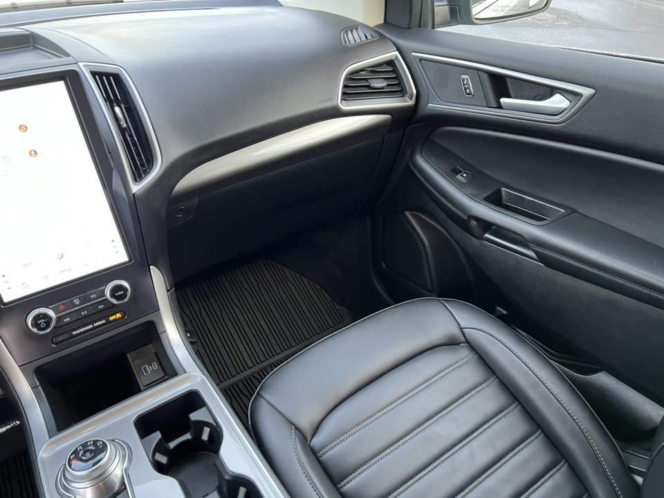 Certified 2024 Ford Edge SEL w/ Convenience Package image 32