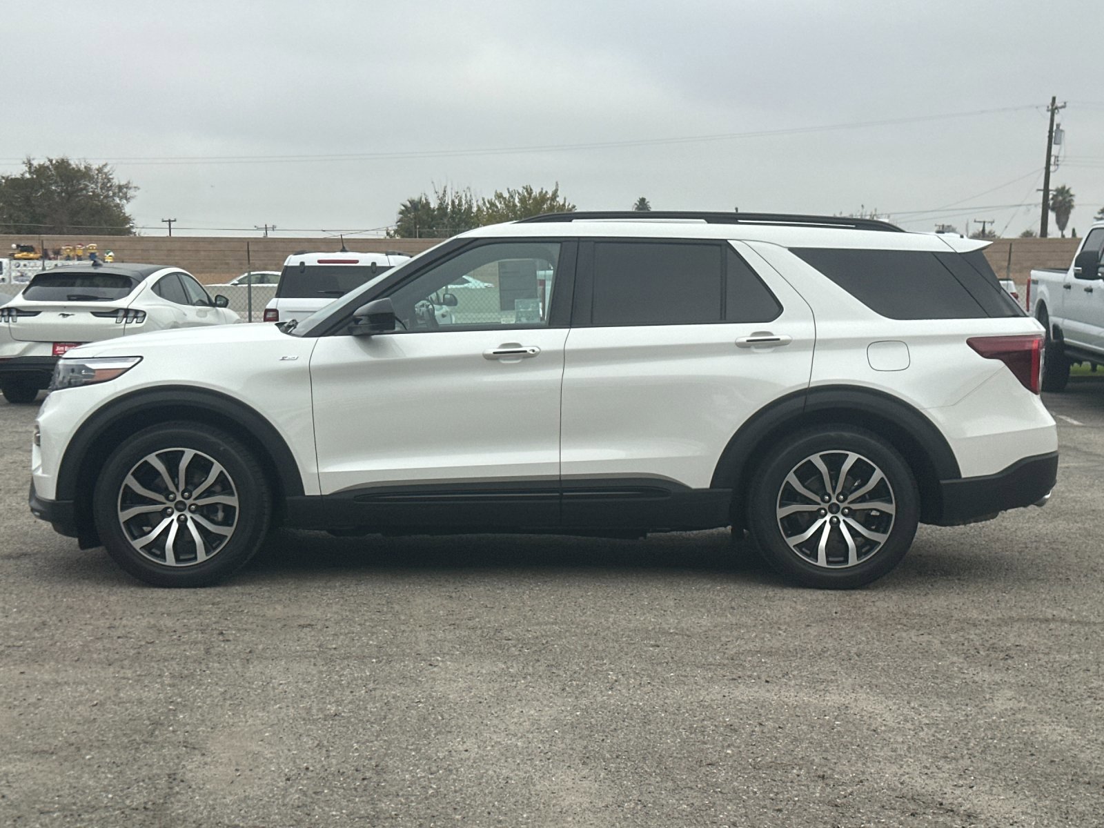 Certified 2022 Ford Explorer ST-Line image 8