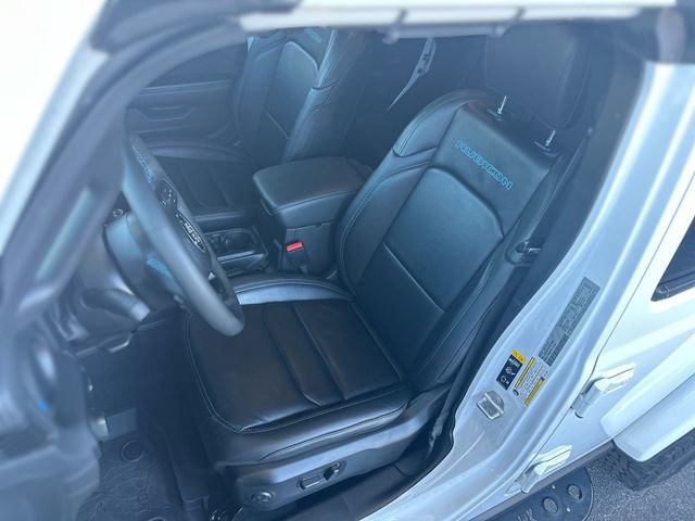 Used 2024 Jeep Wrangler Unlimited Rubicon 4xe AWD/4WD image 12
