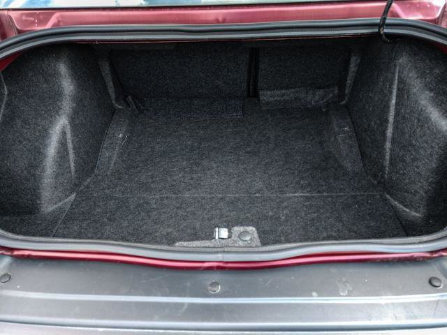 Used 2023 Dodge Challenger SXT image 6