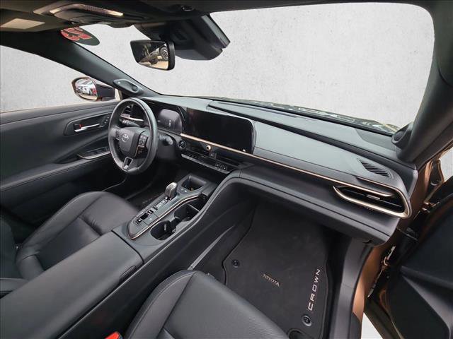 Used 2023 Toyota Crown Platinum AWD/4WD image 21
