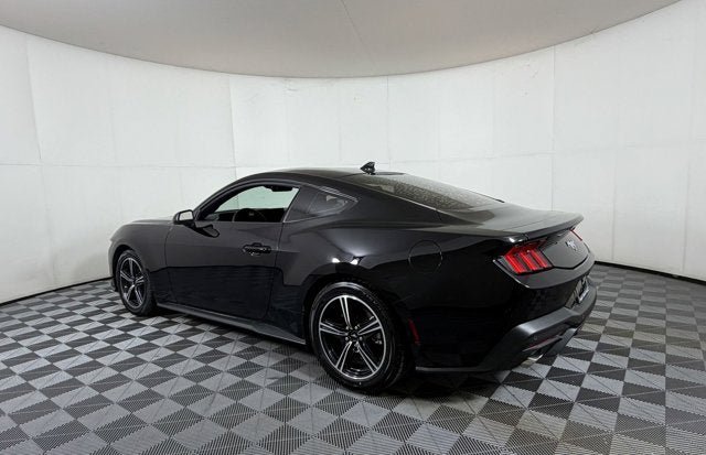 Certified 2024 Ford Mustang Coupe RWD image 4