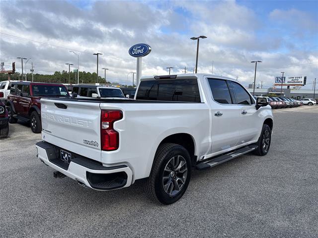 Used 2021 Chevrolet Silverado 1500 High Country AWD/4WD image 3
