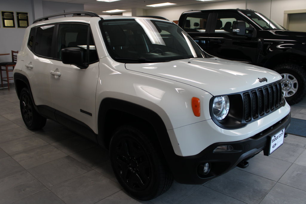 Used 2020 Jeep Renegade Sport AWD/4WD image 3