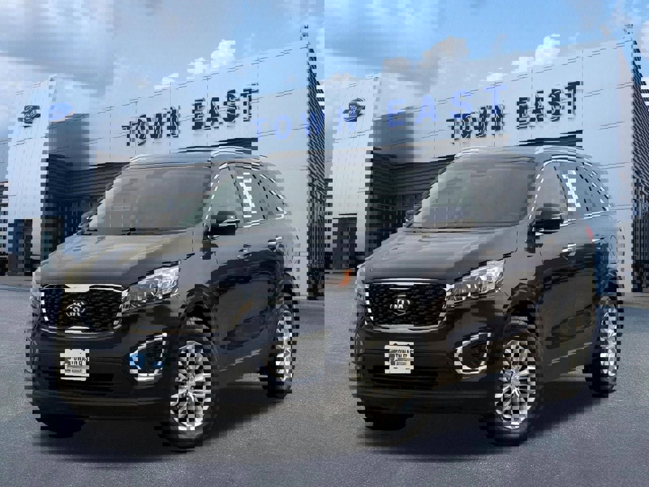 Used 2018 Kia Sorento LX image 1