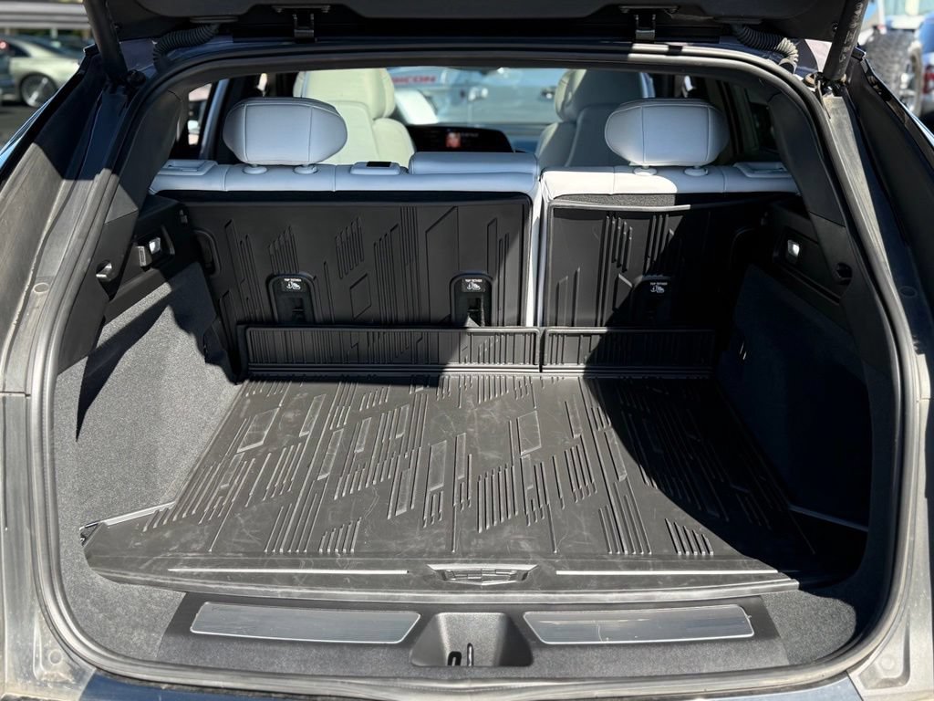 Used 2024 Cadillac Lyriq Luxury w/ LPO, Floor Liner Package AWD/4WD image 34