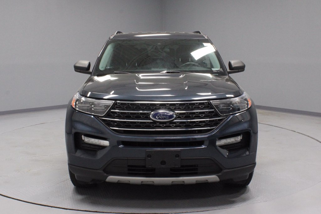 Certified 2022 Ford Explorer XLT w/ Equipment Group 202A AWD/4WD image 6