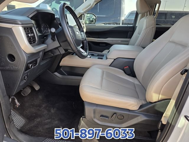 Certified 2023 Ford Expedition XLT RWD image 5