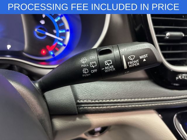 Used 2023 Chrysler Pacifica Touring-L FWD image 20