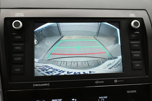 Used 2022 Toyota Sequoia SR5 AWD/4WD image 22