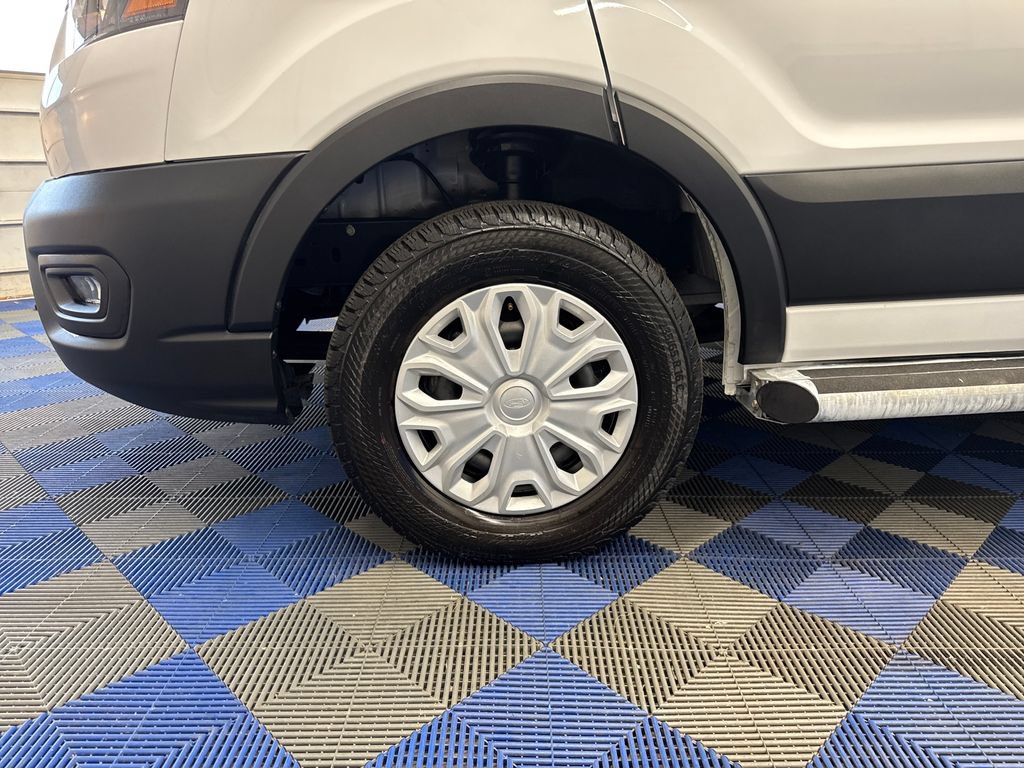 Certified 2025 Ford Transit 250 Low Roof w/ Exterior Upgrade Package RWD image 29