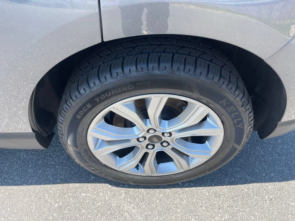 Certified 2024 Ford Edge Titanium AWD/4WD image 7