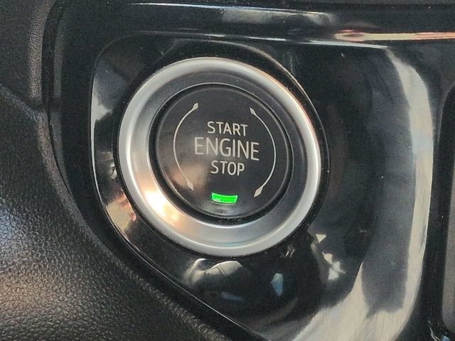 Used 2025 Chevrolet Silverado 1500 RST AWD/4WD image 37
