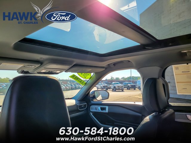 Certified 2022 Ford Explorer Limited w/ Equipment Group 301A AWD/4WD image 12