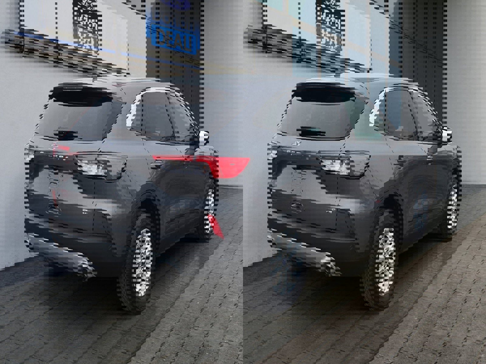 Certified 2022 Ford Escape SE image 3