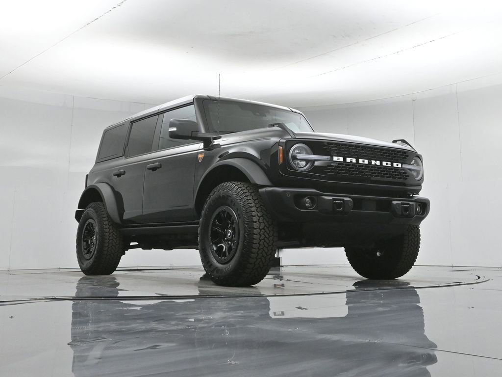 Certified 2025 Ford Bronco Badlands AWD/4WD image 48