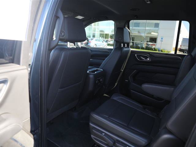 Used 2021 Chevrolet Suburban Z71 w/ Z71 Off-Road Package AWD/4WD image 24