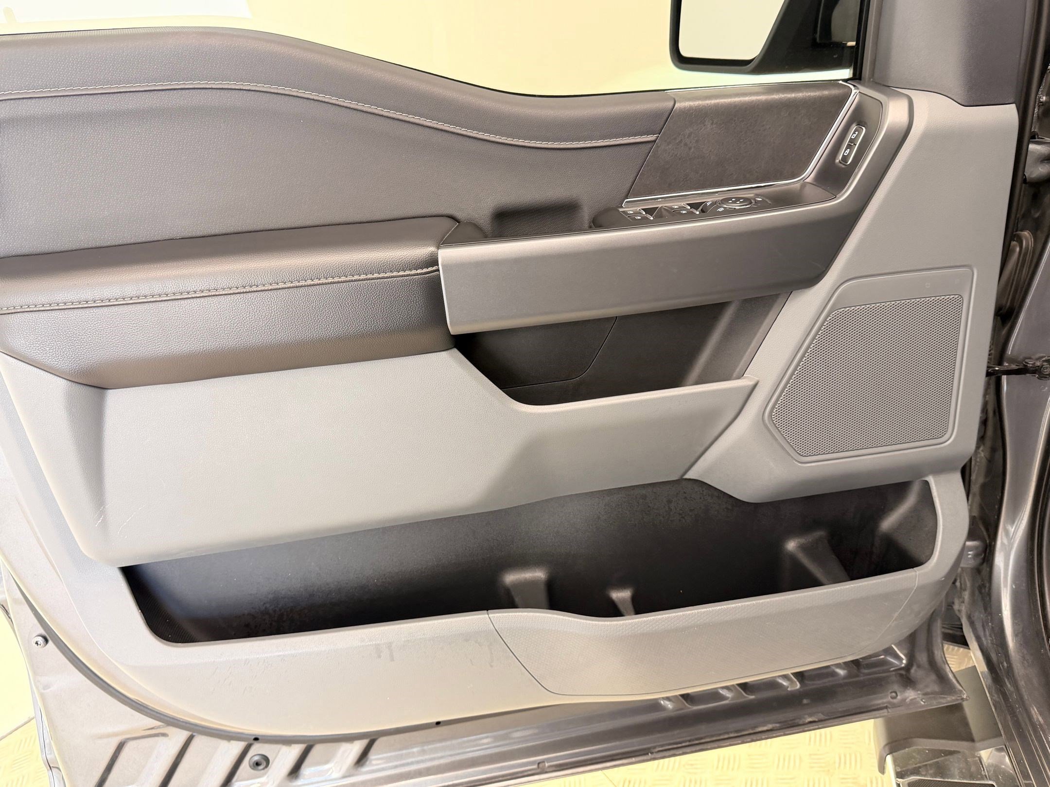 Certified 2025 Ford F150 XLT w/ Equipment Group 301A Standard image 14