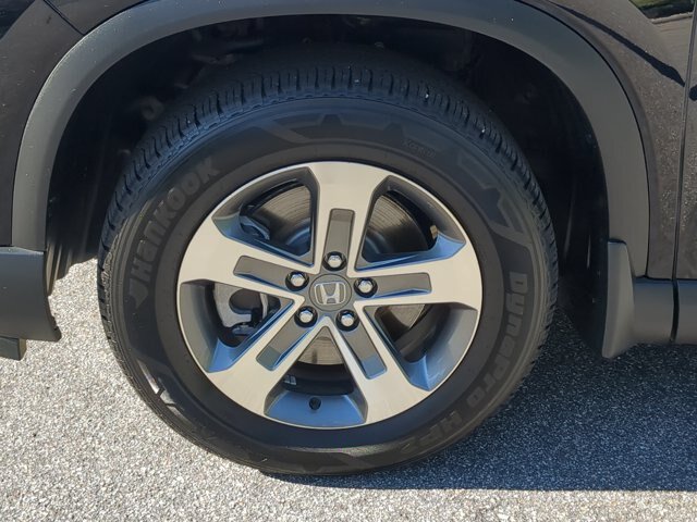 Used 2025 Honda Pilot EX-L image 11